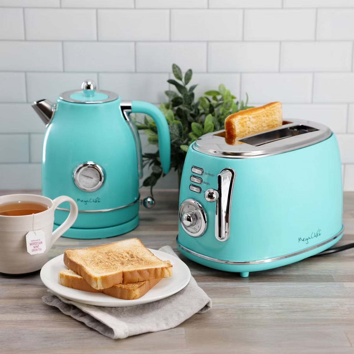 MegaChef 1.7 Liter Electric Tea Kettle & 2 Slice Toaster Combo in Turquoise