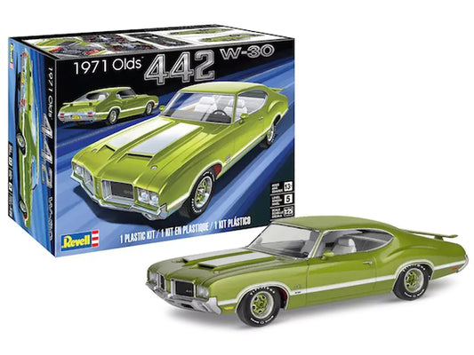 Level 5 Model Kit 1971 Oldsmobile 442 W-30 1/25 Scale Model Revell