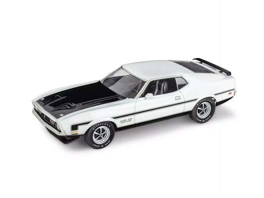 Level 4 Model Kit 1971 Ford Mustang Boss 351 1/25 Scale Model Revell