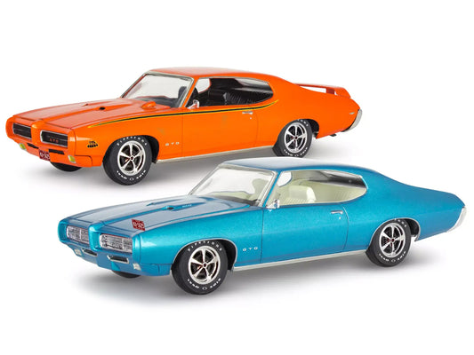Level 4 Model Kit 1969 Pontiac GTO 2-in-1 Kit 1/24 Scale Model Revell