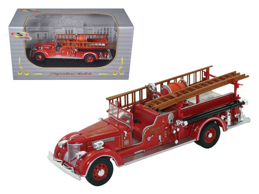 1939 Packard Fire Engine Truck Red 1/32 Diecast Model Signature Models