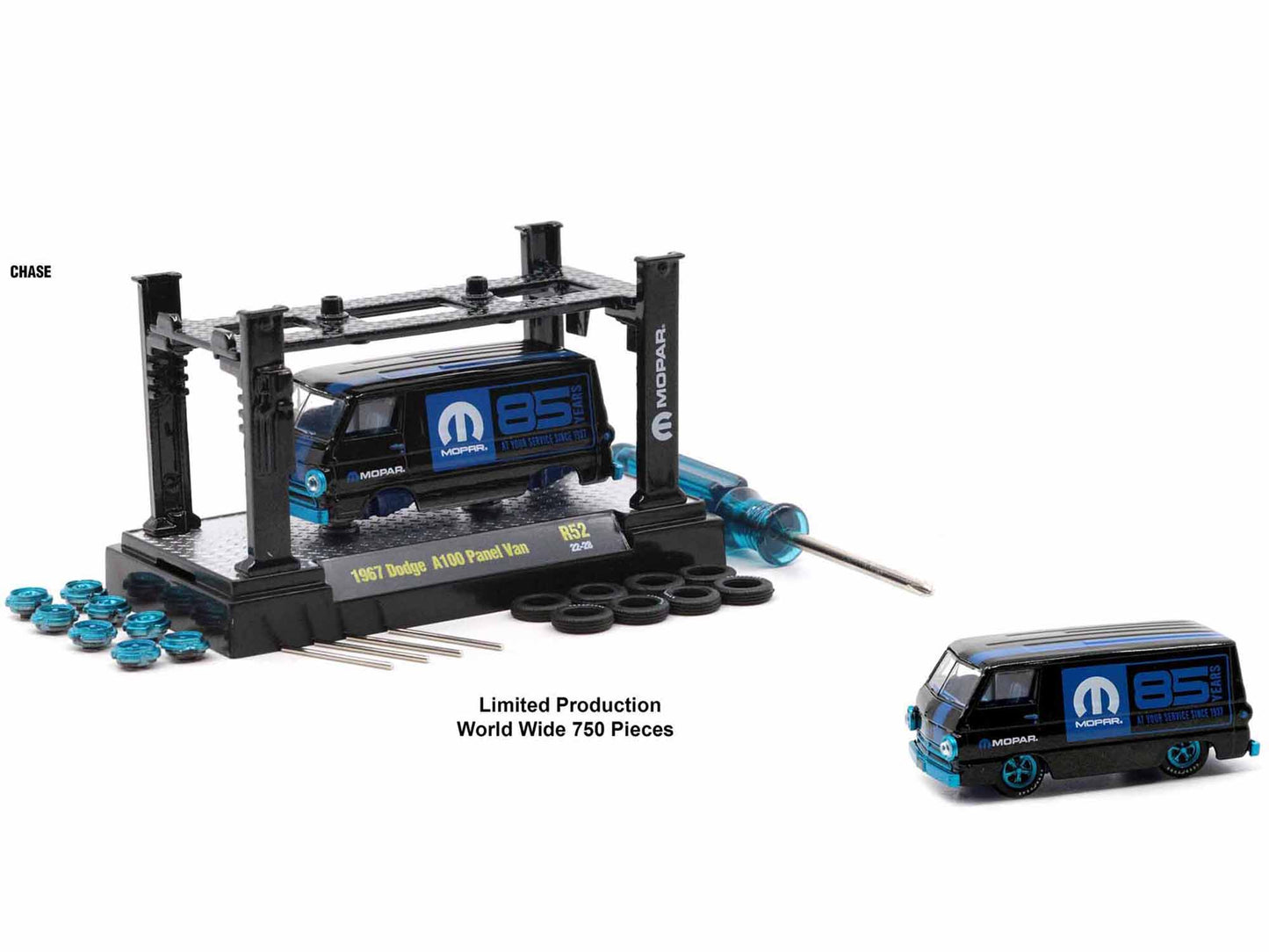 Model Kit 3 piece Car Set Release 52 Limited to 9750 pieces 1/64 Diecast Model C