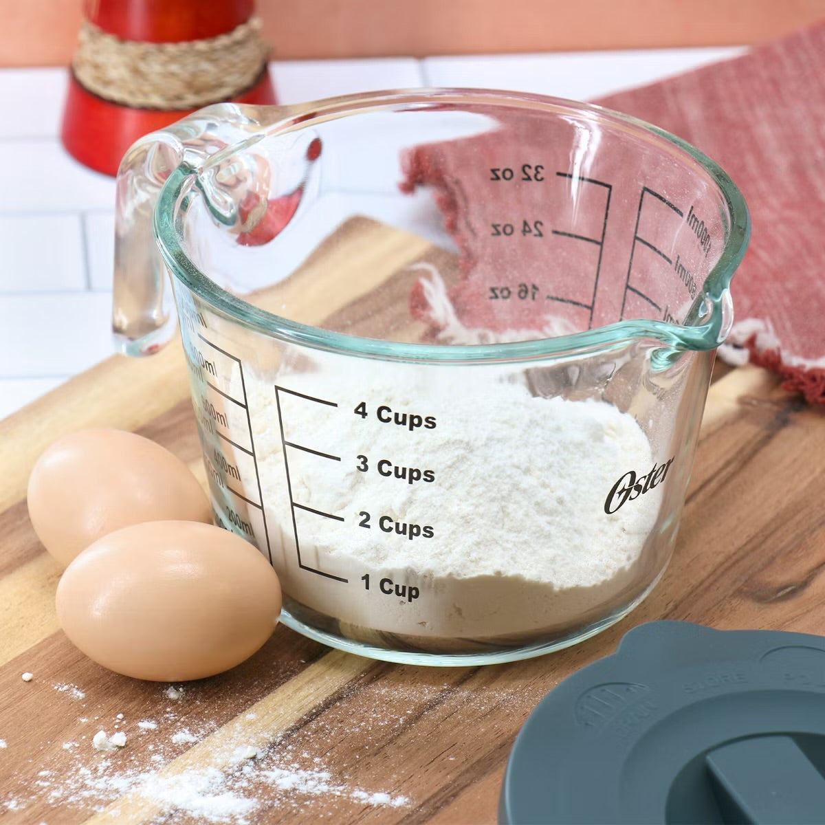 Oster Coolidge 4 Cup / 1 Liter Clear Glass Measuring Cup w Snap on Lid