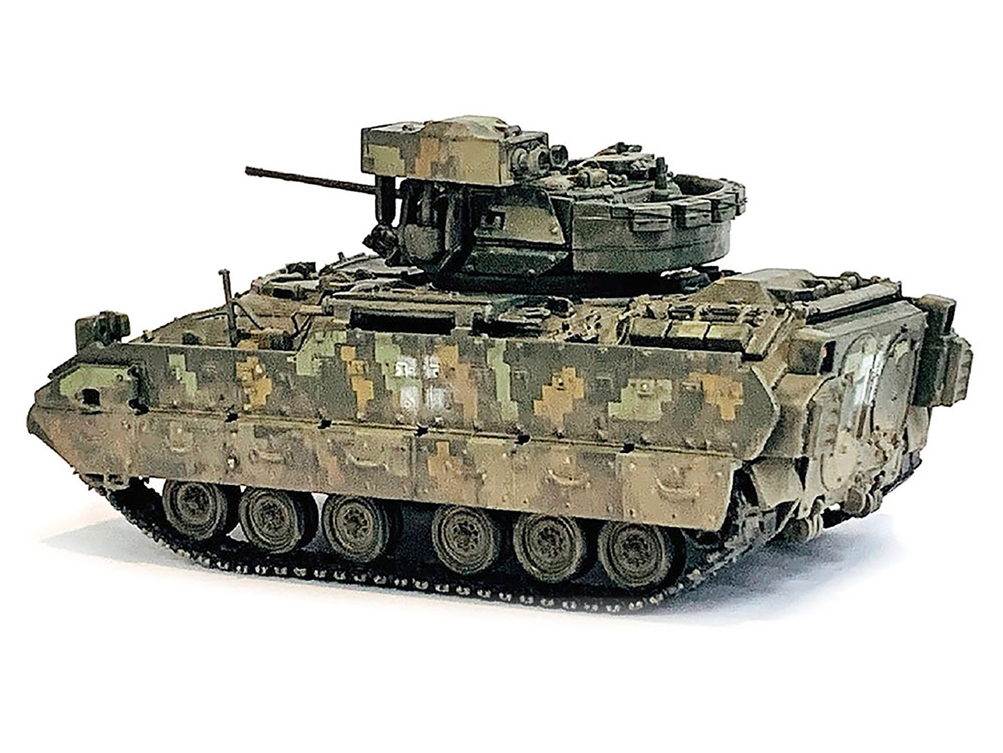 Ukraine M2A2 ODS Light Tank Digital Camo NEO Dragon Armor Series 1/72 Plastic Mo