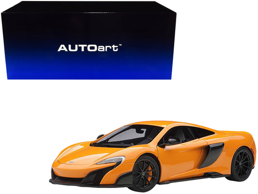 Mclaren 675LT Mclaren Orange 1/18 Model Car Autoart