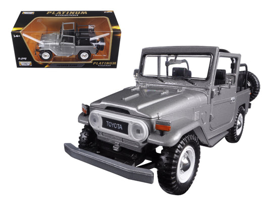 Toyota FJ40 FJ 40 Convertible Silver 1/24 Diecast Car Motormax