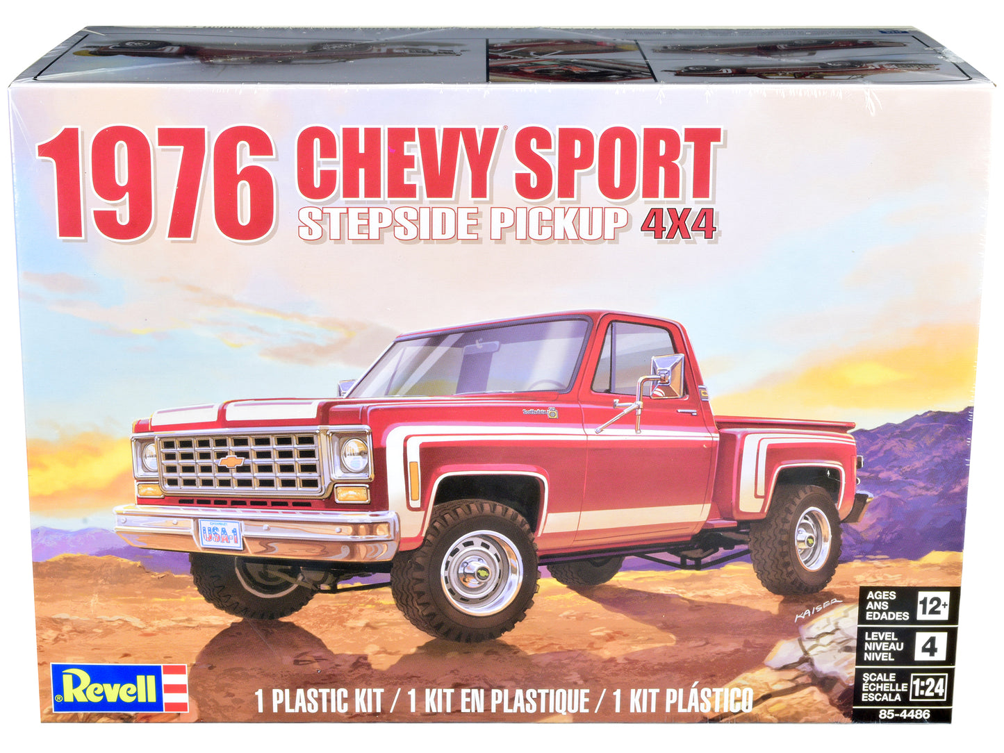 Level 4 Model Kit 1976 Chevrolet Sports Stepside 4x4 Pickup Truck 1/24 Scale Mo