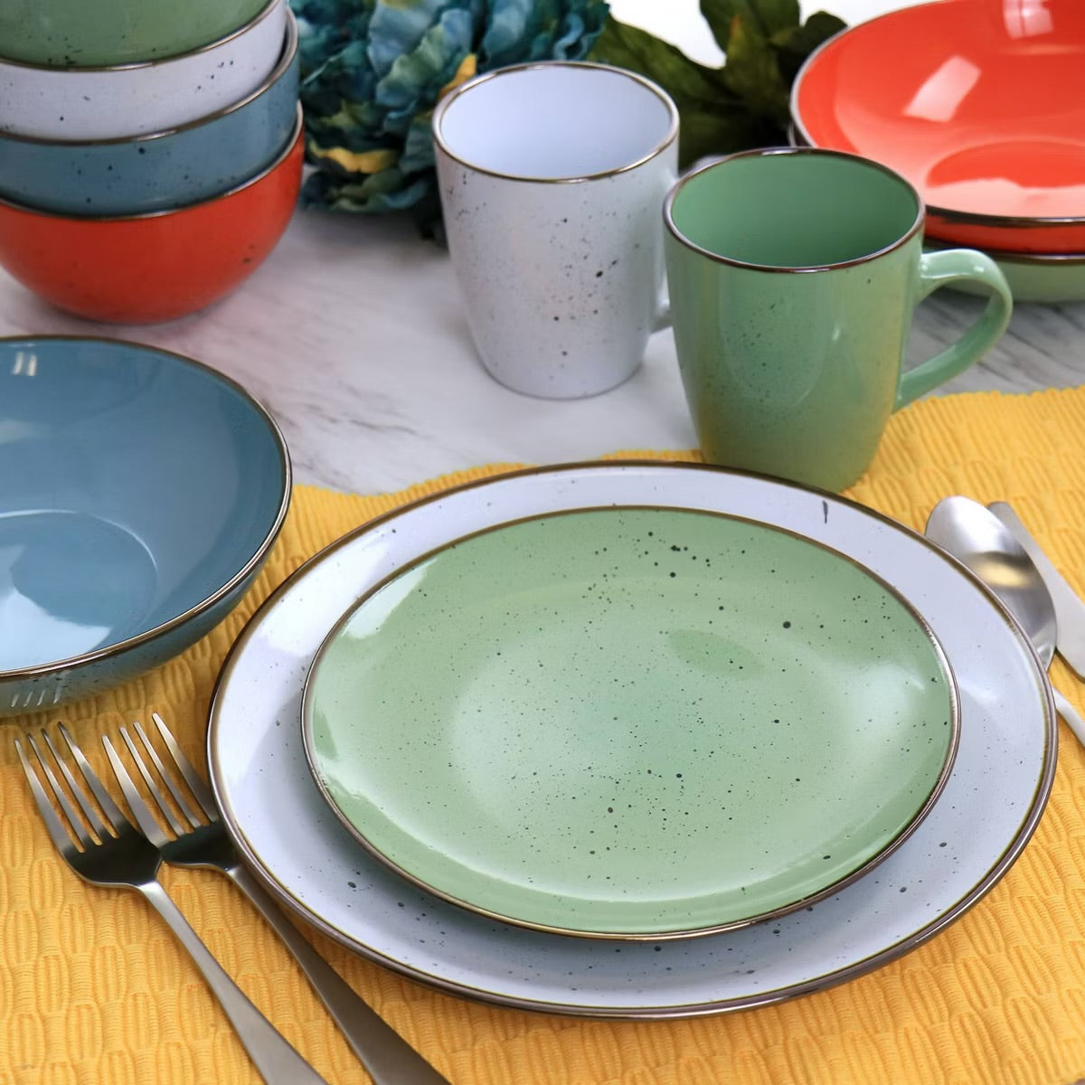 Elama Evelyn 20 Pc Round Stoneware Dinnerware Dish Set for 4 in Assorted Colors
