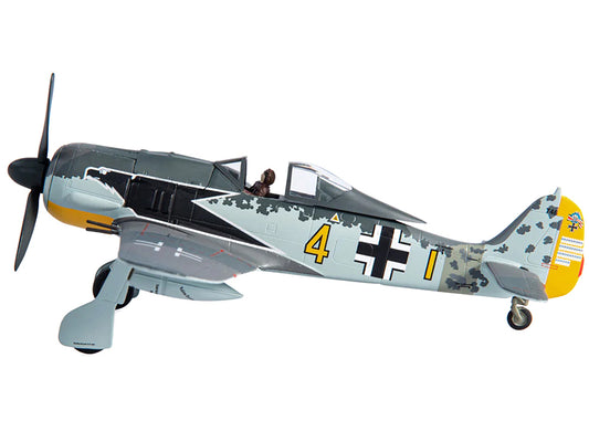 Messerschmitt FW 190A-4 Fighter Aircraft Major Siegfried Schnell Luftwaffe JG2